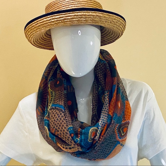 🌟2xHP🌟NWOT Lightweight Geometric Print Infinity Scarf OS - Picture 3 of 5
